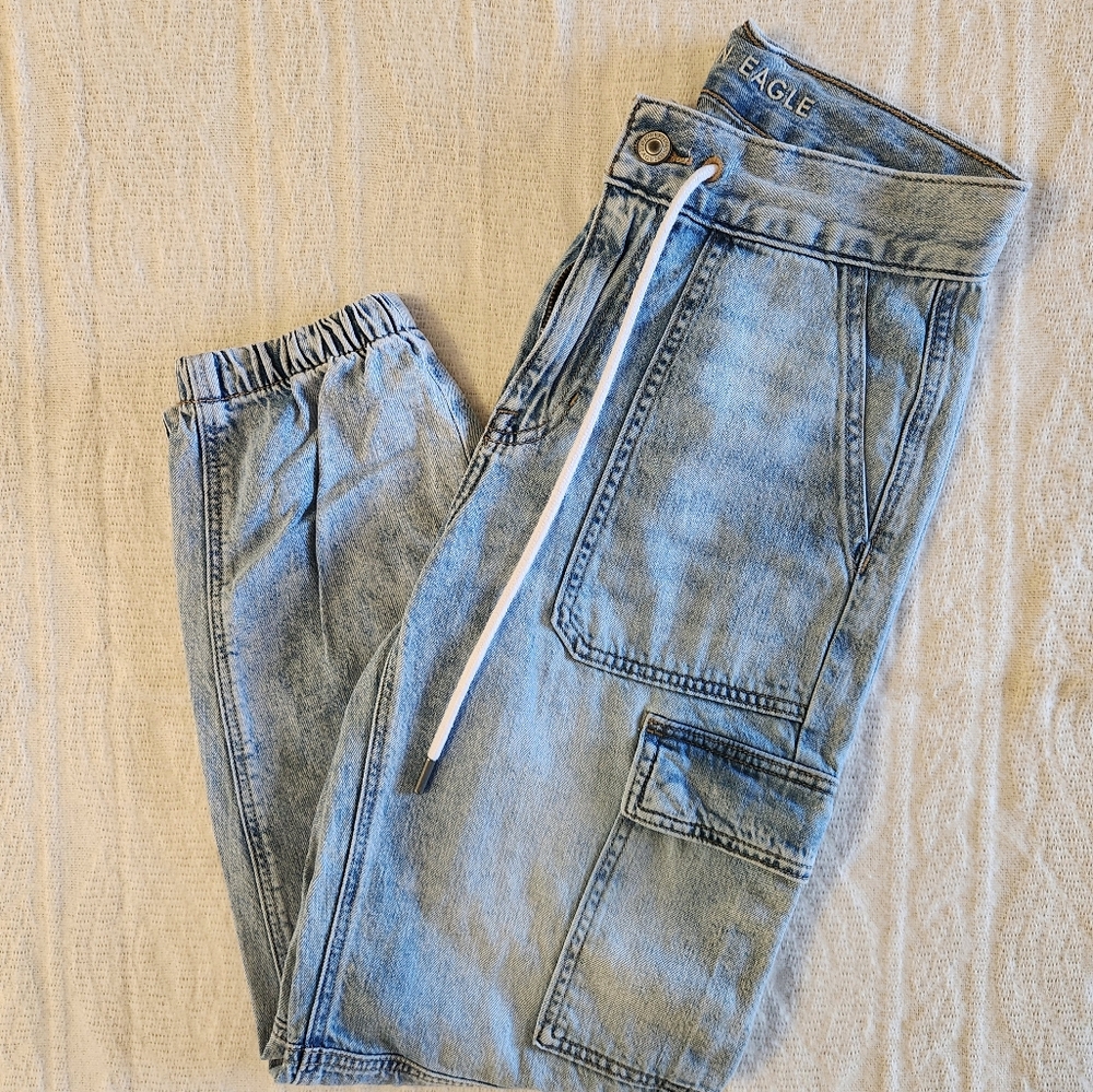 Size 2 Regular American Eagle Jogger Style Jeans
